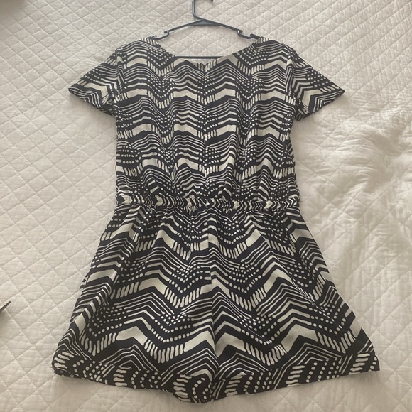JCrew navy & White short jumpsuit size 2 - Picture 2 of 3